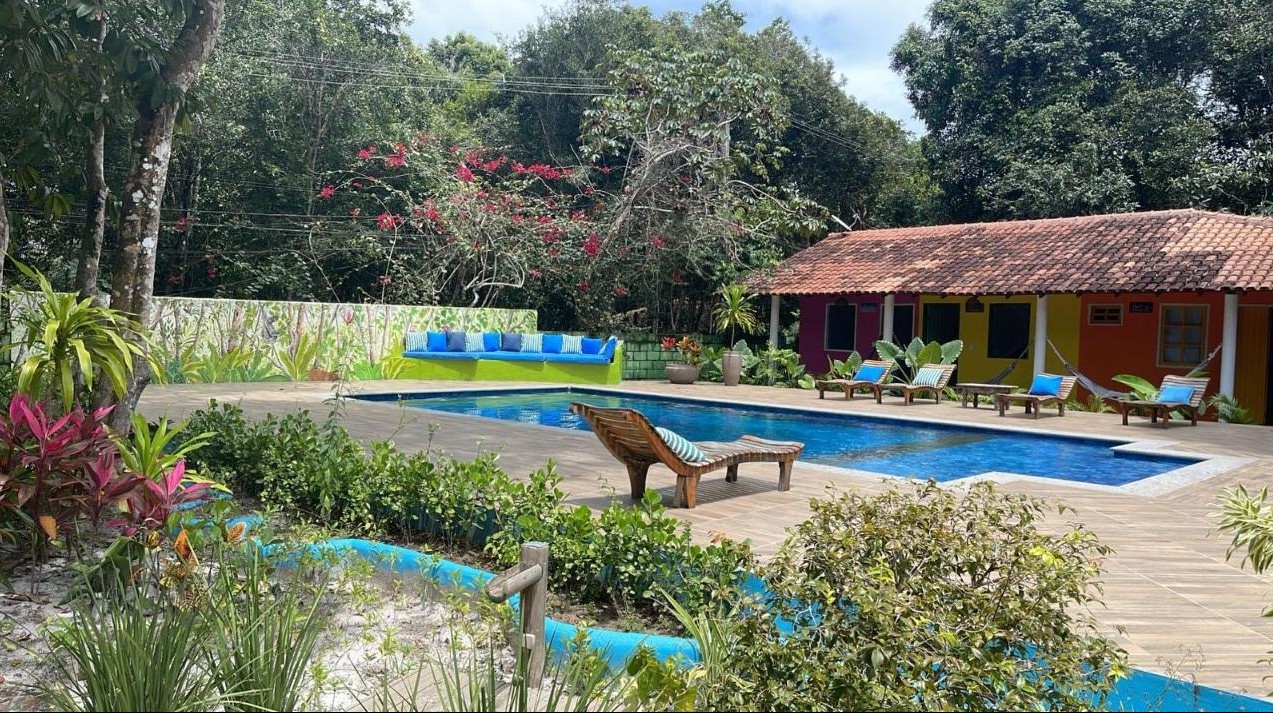 Pousada em Trancoso com 8 suítes, ampla área verde e potencial de expansão em Porto Seguro/BA