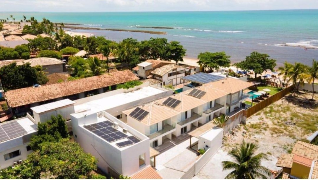 Pousada com 7 suítes, loft e piscina próxima à praia em Arraial d’Ajuda